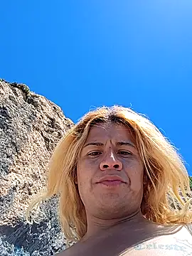 allissonw13 online show from April 8, 7:48 pm