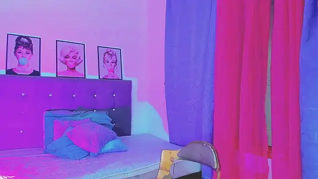 Kimberly thompsom online show from December 24, 3:05 pm