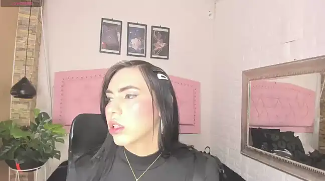 diosagolden online show from February 7, 7:59 pm