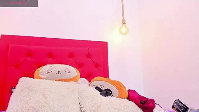 Mia thompson 19 online show from February 20, 8:58 pm