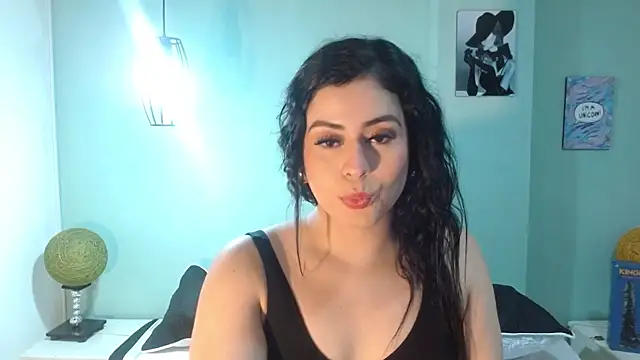 Snapshot of adaraacox chatting on December 28, 7:01 pm adaraacox online show from December 28, 7:01 pm