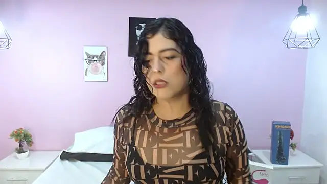 Snapshot of adaraacox chatting on February 21, 3:10 pm adaraacox online show from February 21, 3:10 pm
