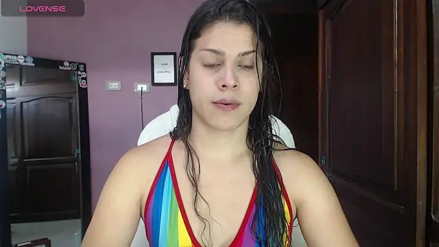 Snapshot of Luciana_Ortiz1 chatting on December 5, 5:55 pm Luciana Ortiz1 online show from December 5, 5:55 pm