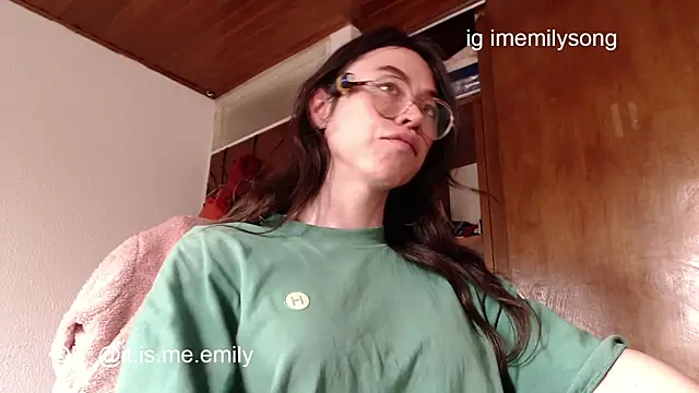 emily pearl  online show from February 7, 8:15 pm