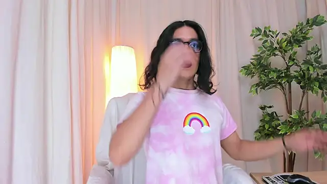 vitta alfayed online show from March 20, 7:57 pm