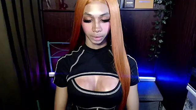 PrettyLatiina online show from December 3, 3:38 pm