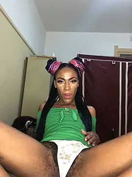Snapshot of Kylie_Hairy_Bbc chatting on February 27, 9:00 am Kylie Hairy Bbc online show from February 27, 9:00 am
