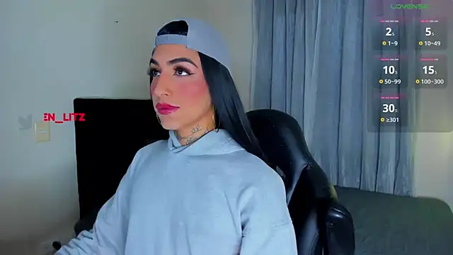 litz81 online show from November 4, 9:36 pm