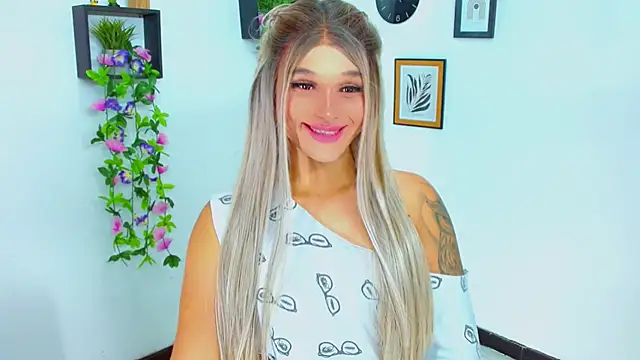 TaylorMon online show from July 14, 2:05 am