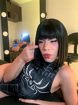 LucyGiraldo online show from January 6, 7:39 pm