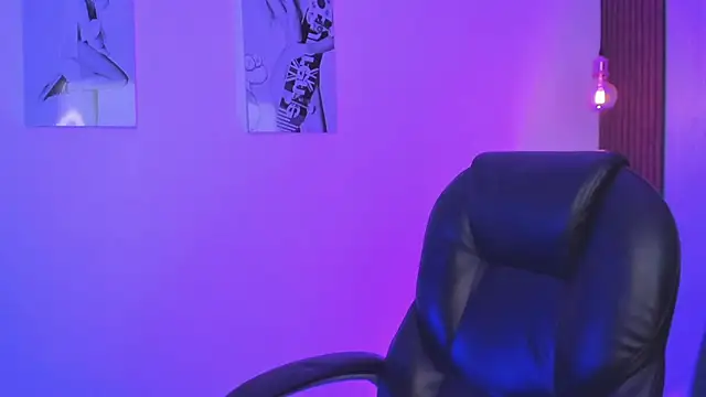 miah connor online show from November 18, 7:36 pm