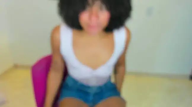 Snapshot of naomiwildburn chatting on March 4, 12:44 pm naomiwildburn online show from March 4, 12:44 pm