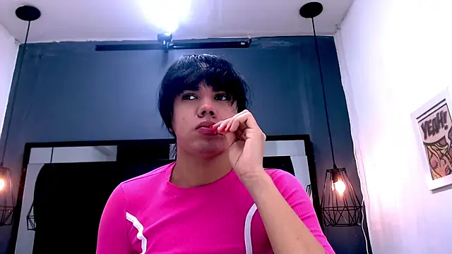 AndreaGil  online show from December 20, 2:23 pm