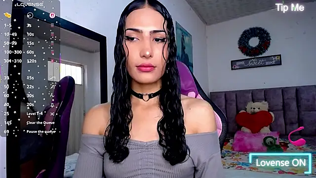 Lanna hott  online show from July 22, 7:18 pm