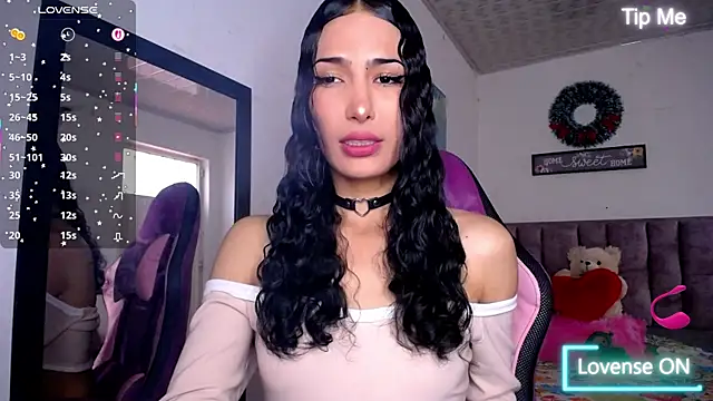 Lanna hott  online show from July 28, 7:39 pm