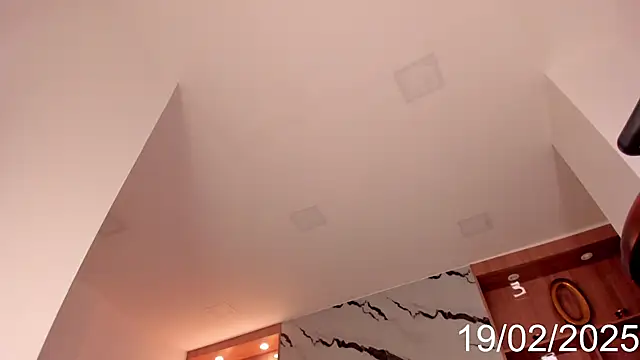 Isabel Escorcia online show from February 19, 5:27 am