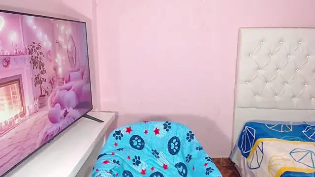 DannaDocell online show from March 17, 7:22 pm