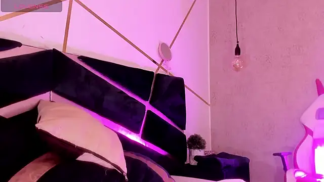 Charlie Williams online show from January 17, 9:21 pm