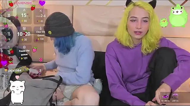 -kisa  online show from November 6, 2:44 am