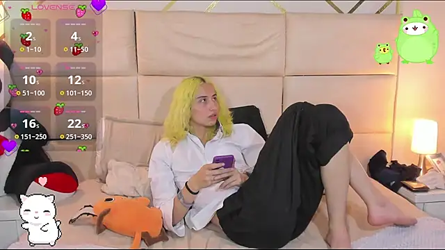 -kisa  online show from November 16, 2:43 am