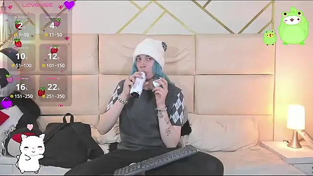 -kisa  online show from November 28, 2:35 am