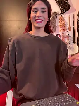 akinoro  online show from December 2, 10:51 pm