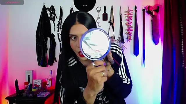 akinoro  online show from September 24, 9:10 pm