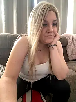 PuckBunny17 online show from September 30, 5:57 pm