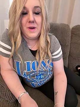 PuckBunny17 online show from October 9, 9:38 pm