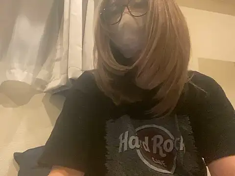 mel  mel online show from September 22, 5:40 pm