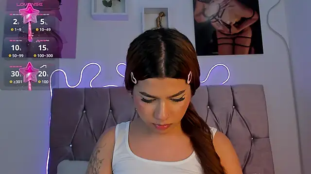 Snapshot of Ashley_piinkk_ chatting on September 24, 3:18 pm Ashley piinkk online show from September 24, 3:18 pm