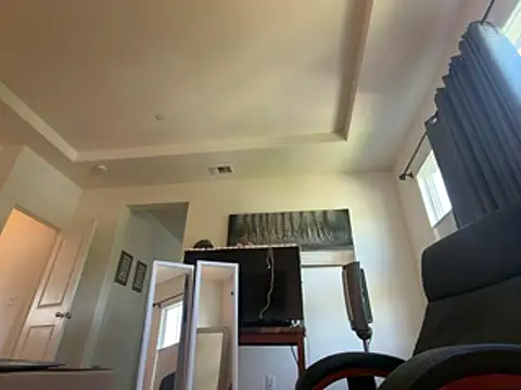NinasNylonz online show from July 19, 5:17 pm