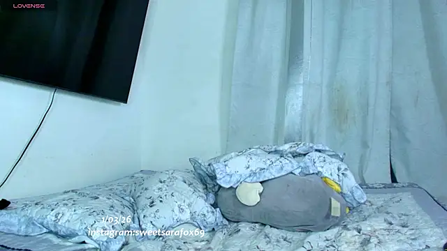 sweetsarasofia online show from March 2, 4:40 am