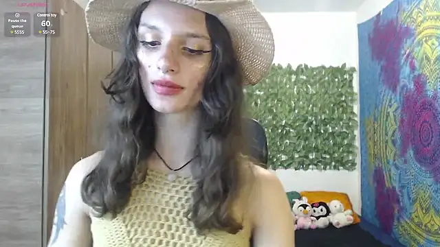Snapshot of BurningVenus12 chatting on February 5, 8:46 pm BurningVenus12 online show from February 5, 8:46 pm