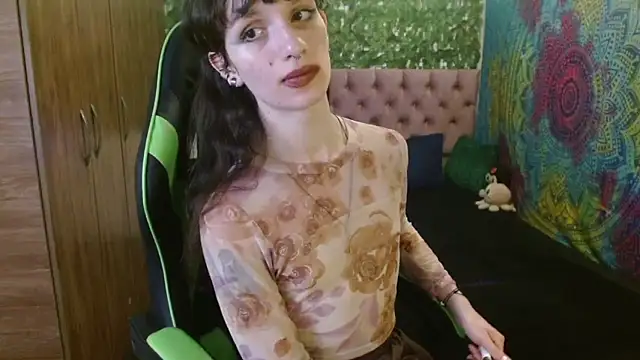 BurningVenus12 online show from April 15, 11:26 am