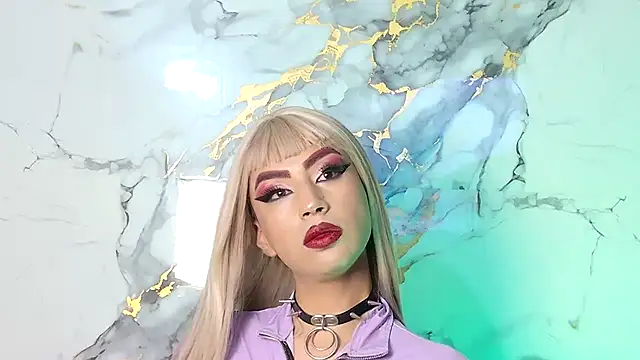 BrianaSchafer online show from April 16, 4:40 pm