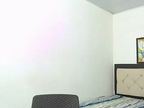 eloisaath online show from February 12, 6:25 pm