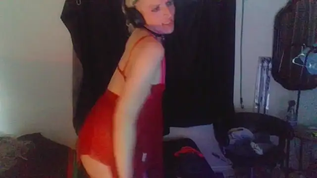 sexyblondetrans online show from October 23, 7:51 pm