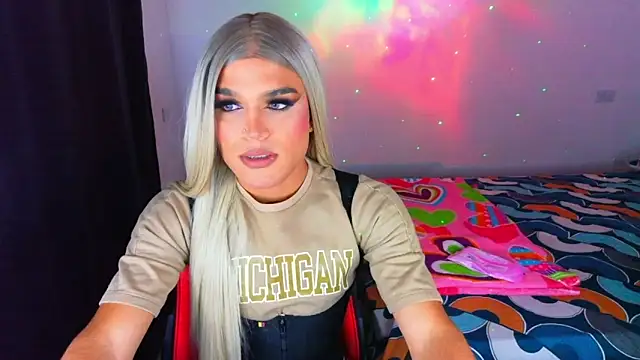 AllisonsweetZ online show from February 9, 4:58 pm