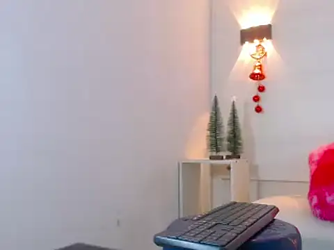 Molly Spears online show from January 2, 11:20 am