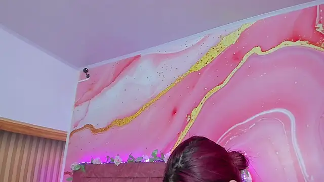 Daisy  rose online show from January 16, 3:15 am