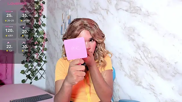 alexaa cutee online show from December 7, 3:31 am