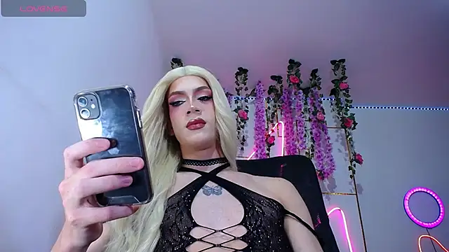 khalany hadid online show from November 8, 7:20 am