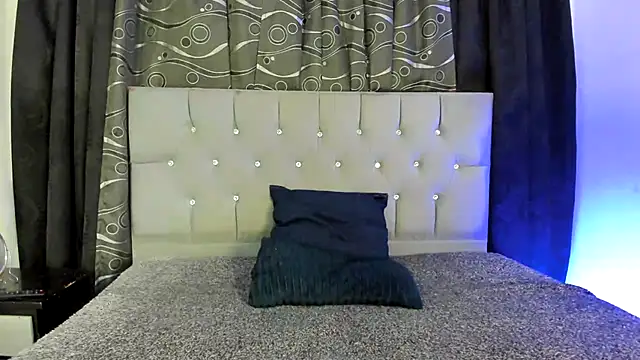 Snapshot of nova_sex01 chatting on December 28, 5:12 am nova sex01 online show from December 28, 5:12 am