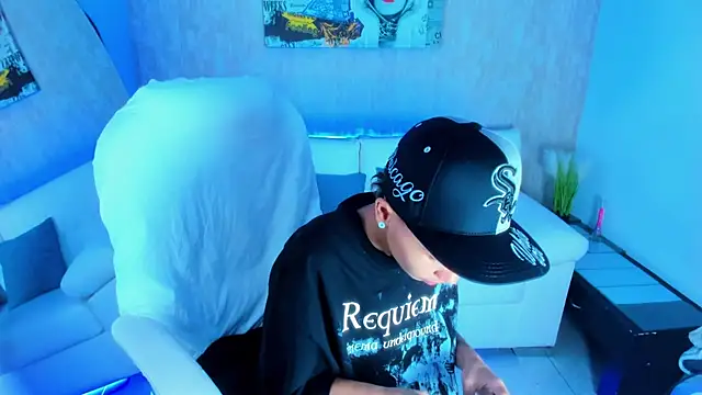 Snapshot of nova_sex01 chatting on October 19, 5:22 am nova sex01 online show from October 19, 5:22 am