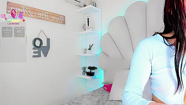 CandyJoselyn online show from January 13, 1:30 pm