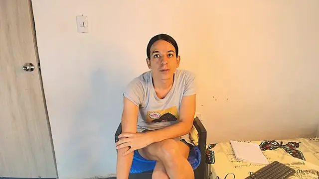 Oh Tique online show from November 27, 3:25 pm