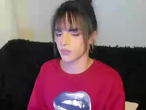 kerly monroe online show from October 22, 8:00 pm