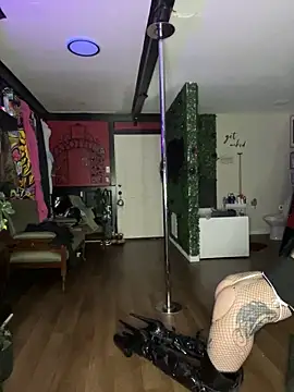 Luluof online show from February 24, 5:22 am