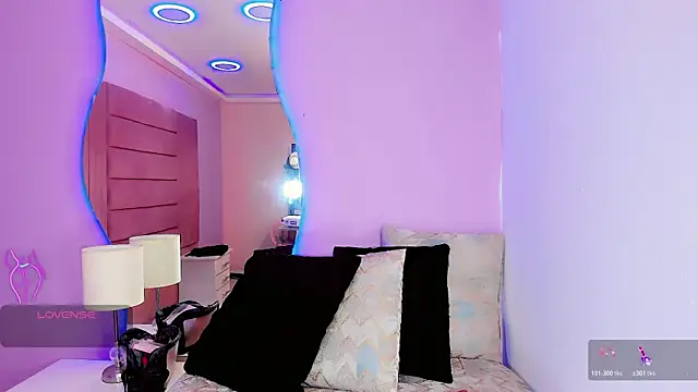 Shanelengel online show from March 28, 9:17 pm